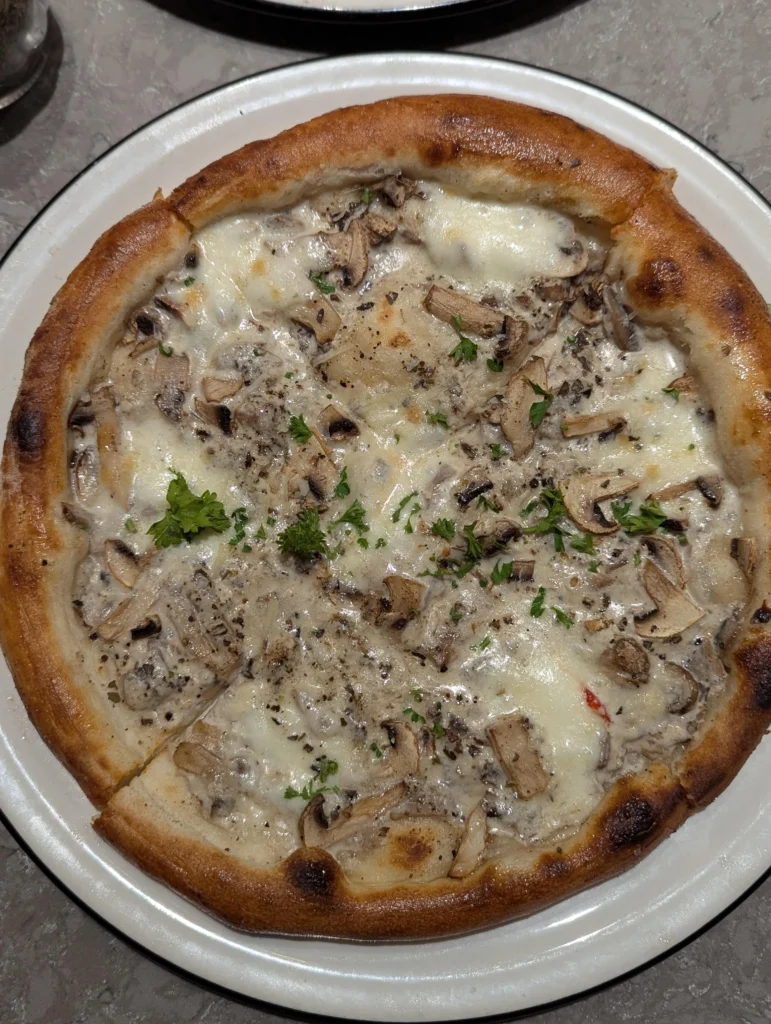 Funghi Pizza
